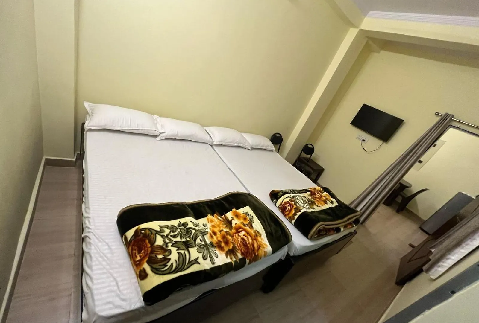 Incredible Banaras Homestay バラナシ インド